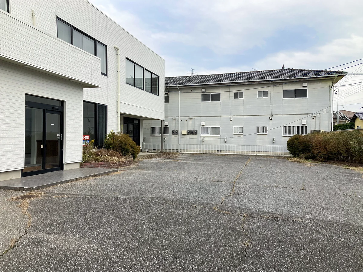 龍舞町貸店舗・事務所(駐車場)